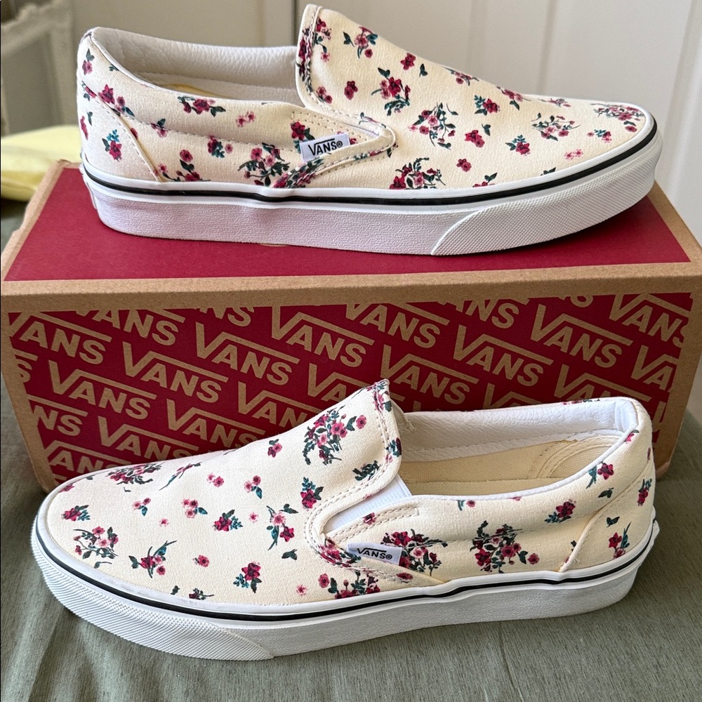 Vans Women's Floral Canvas Slip-Ons - Cream and Red